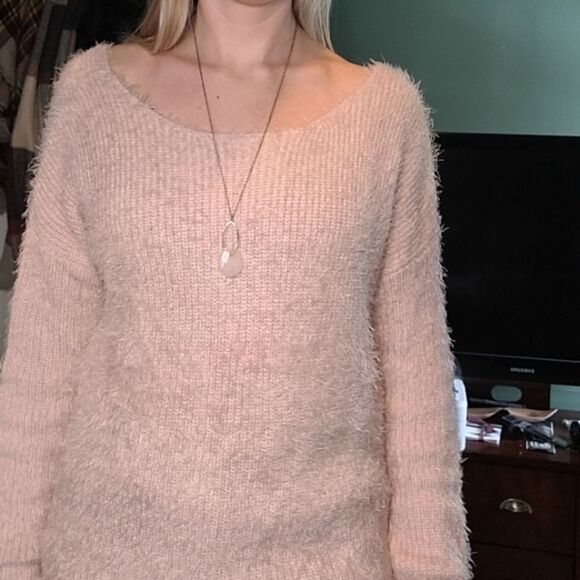 Knotted back off shoulder sweater - Picture 4 of 5